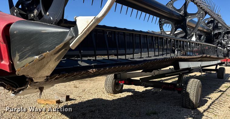 image for item YA1379 2015 MacDon FD75S flex draper head