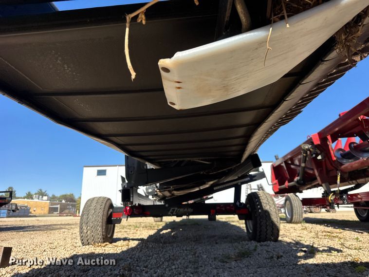 image for item YA1379 2015 MacDon FD75S flex draper head