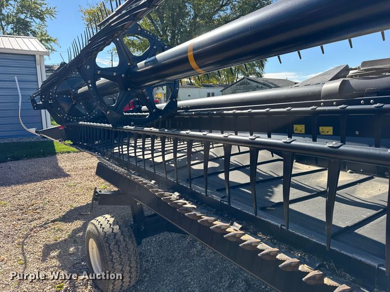 image for item YA1379 2015 MacDon FD75S flex draper head