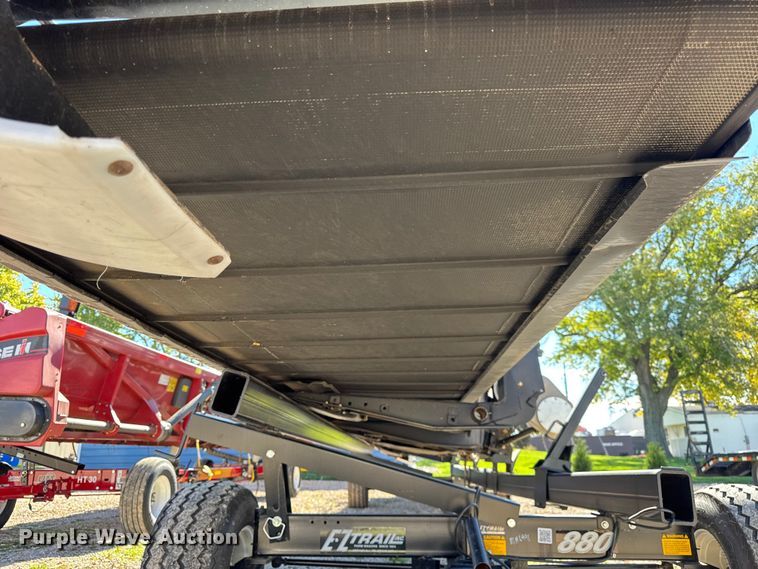 image for item YA1379 2015 MacDon FD75S flex draper head