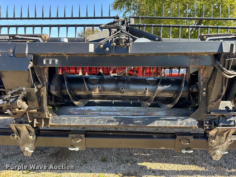 image for item YA1379 2015 MacDon FD75S flex draper head