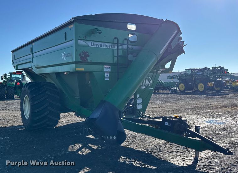 image for item YA1411 2011 Unverferth 1115 grain cart