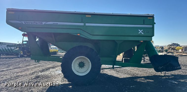 image for item YA1411 2011 Unverferth 1115 grain cart