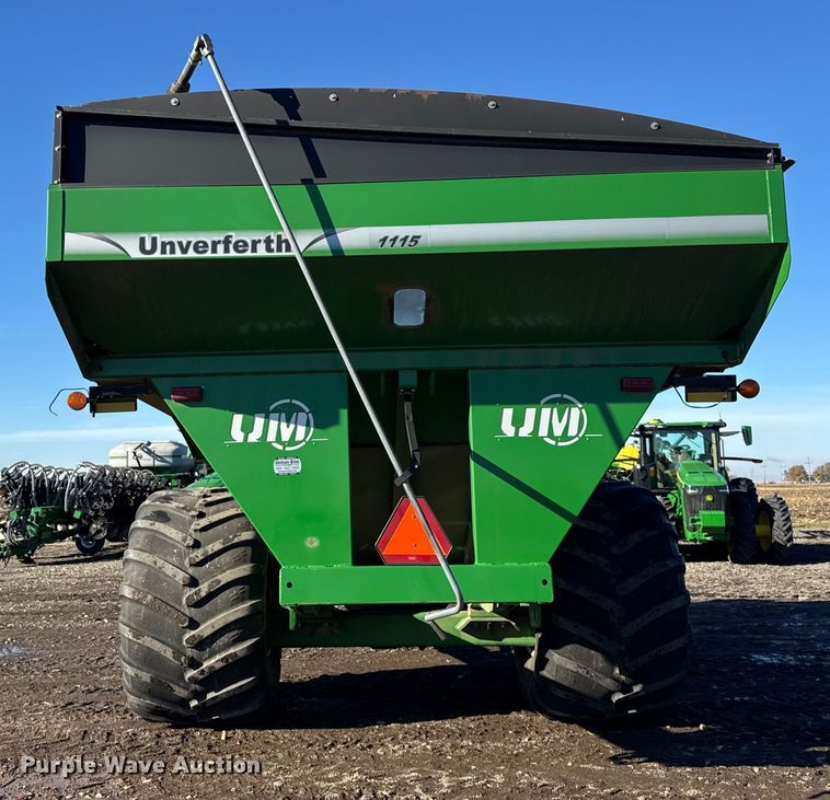 image for item YA1411 2011 Unverferth 1115 grain cart