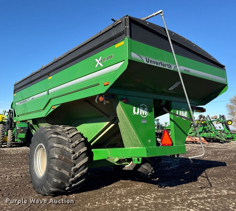 image for item YA1411 2011 Unverferth 1115 grain cart