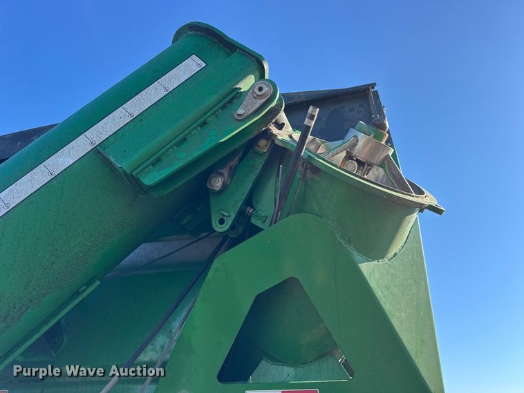 image for item YA1411 2011 Unverferth 1115 grain cart