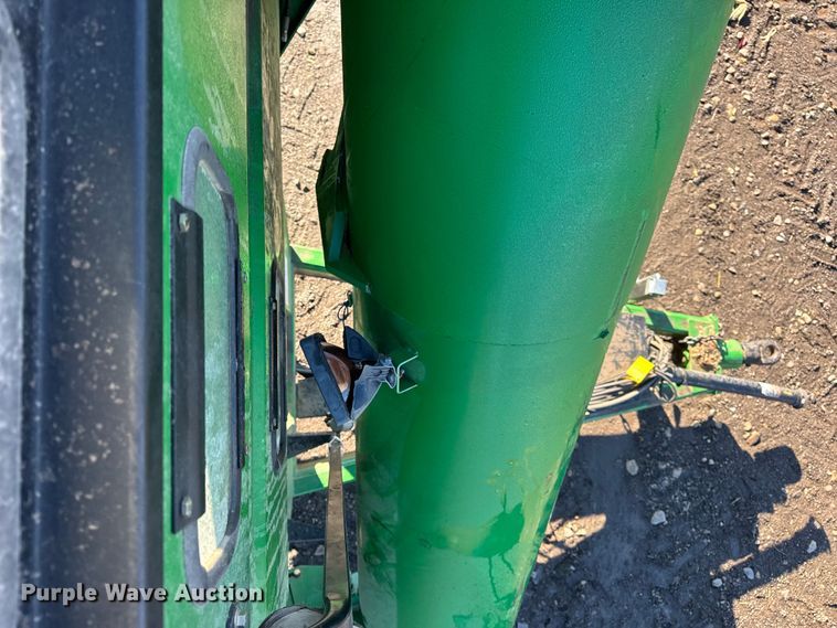 image for item YA1411 2011 Unverferth 1115 grain cart