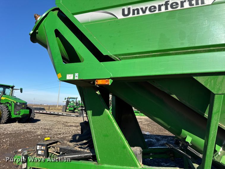 image for item YA1411 2011 Unverferth 1115 grain cart