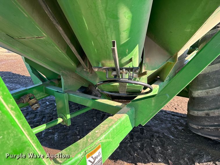 image for item YA1411 2011 Unverferth 1115 grain cart