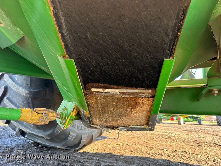 image for item YA1411 2011 Unverferth 1115 grain cart