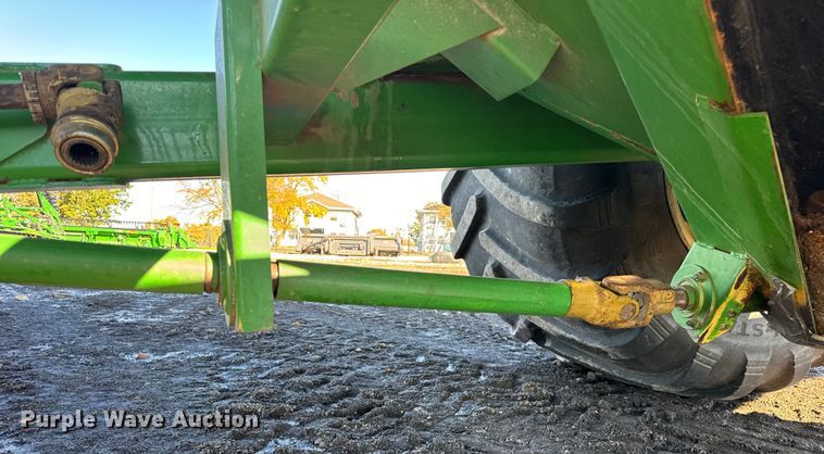 image for item YA1411 2011 Unverferth 1115 grain cart