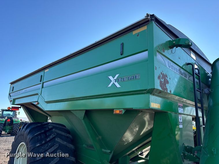 image for item YA1411 2011 Unverferth 1115 grain cart