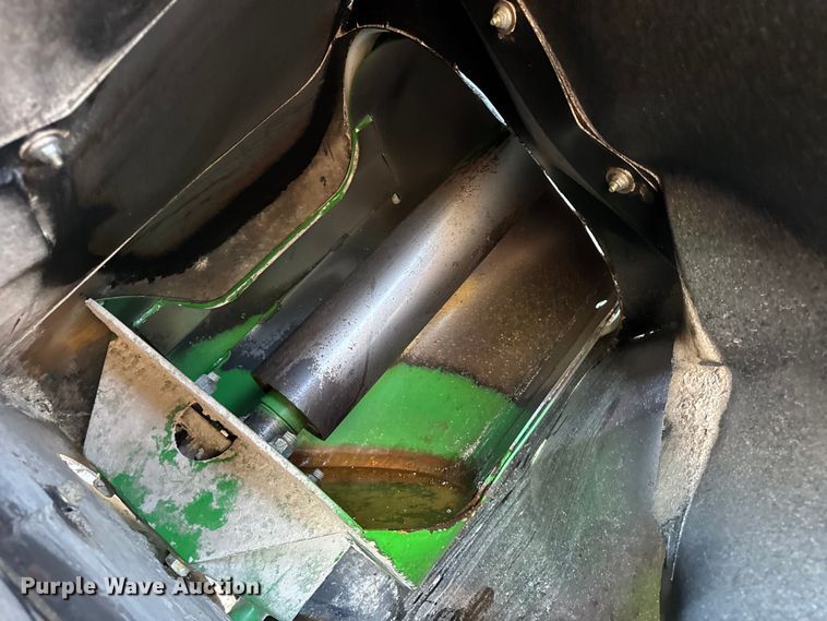 image for item YA1411 2011 Unverferth 1115 grain cart