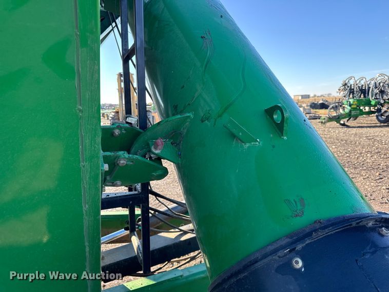 image for item YA1411 2011 Unverferth 1115 grain cart