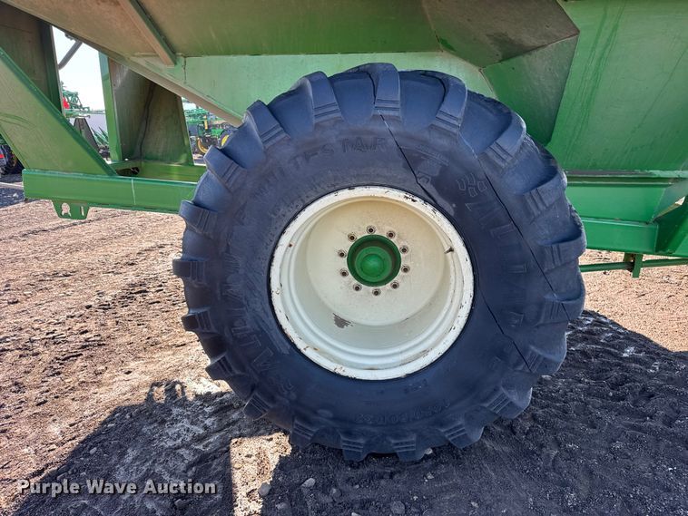 image for item YA1411 2011 Unverferth 1115 grain cart