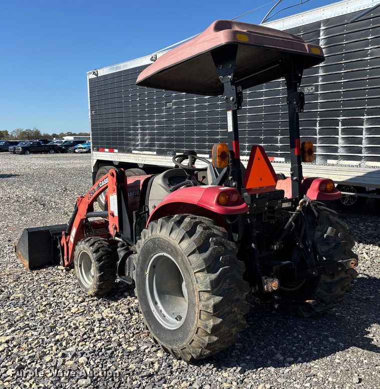 image for item YA1419 2014 Case IH Farmall 30C MFWD tractor