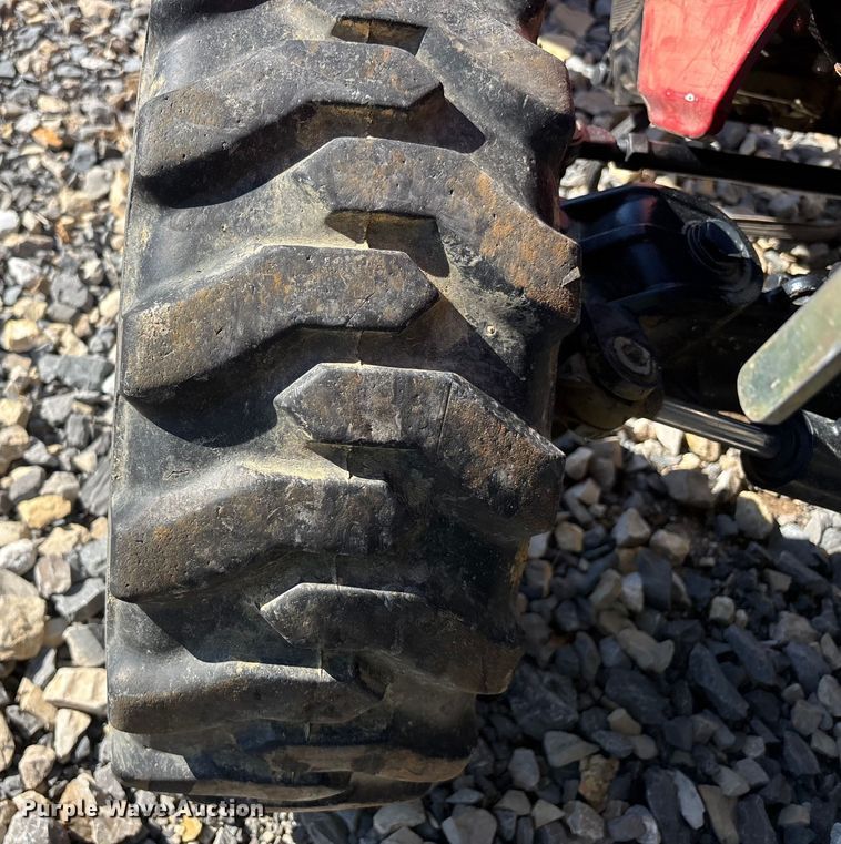 image for item YA1419 2014 Case IH Farmall 30C MFWD tractor