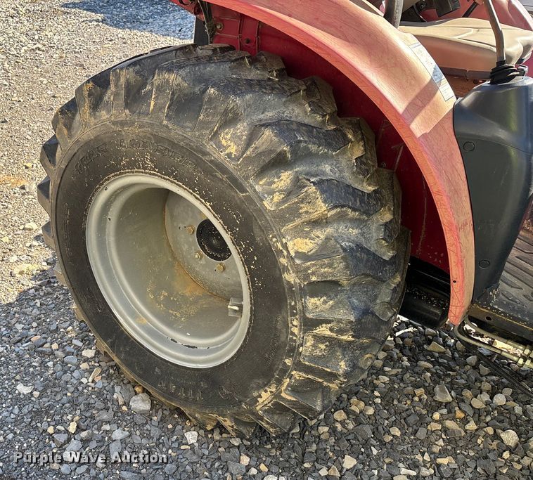 image for item YA1419 2014 Case IH Farmall 30C MFWD tractor