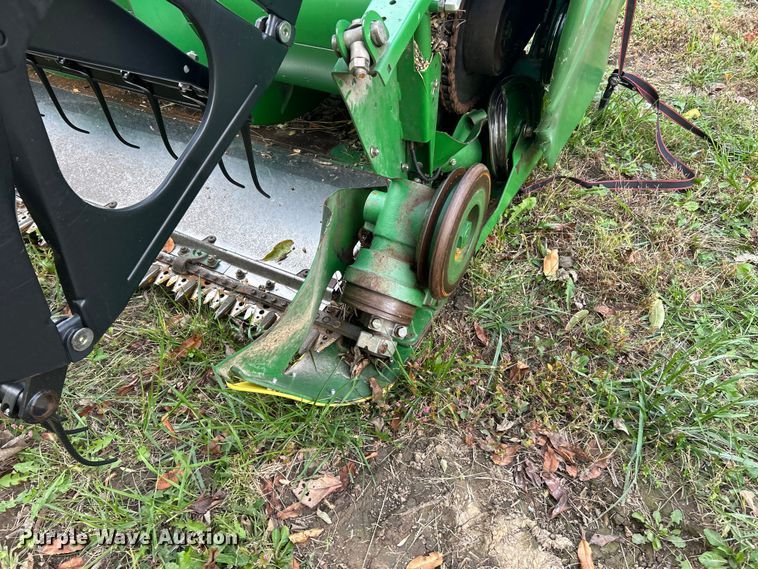 image for item YA1432 2005 John Deere 635F HydraFlex flex head