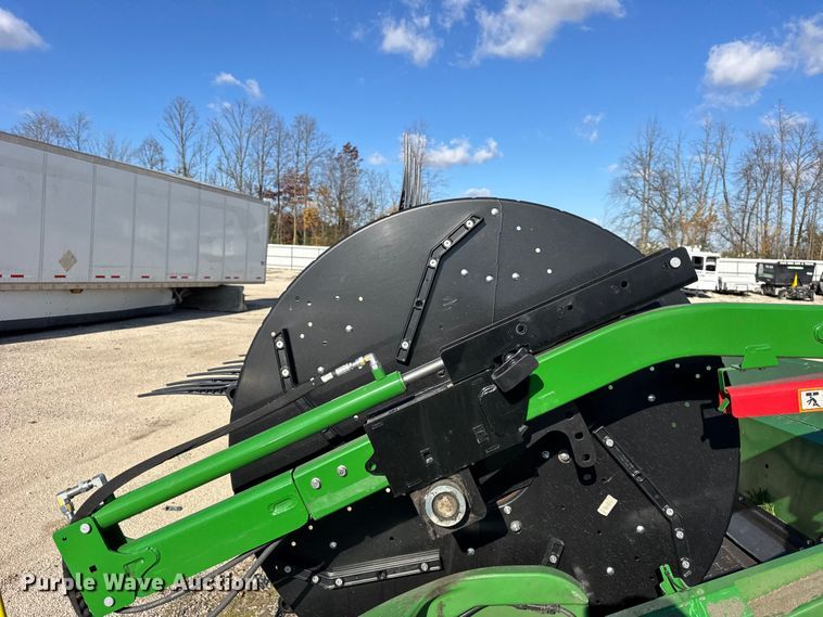 image for item YA1445 2025 John Deere HDF40 flex draper head