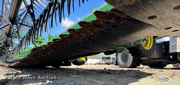 image for item YA1445 2025 John Deere HDF40 flex draper head