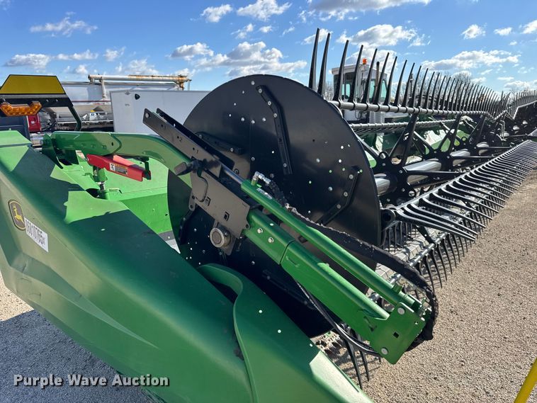 image for item YA1445 2025 John Deere HDF40 flex draper head