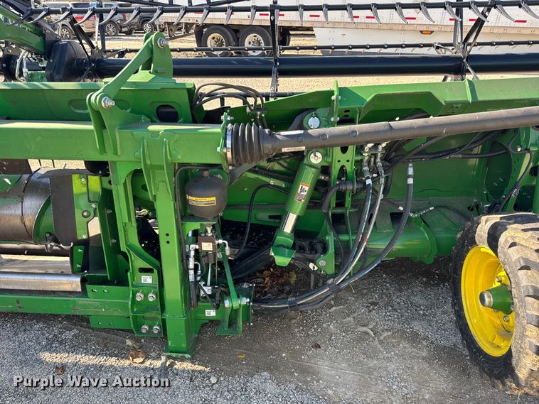 image for item YA1445 2025 John Deere HDF40 flex draper head