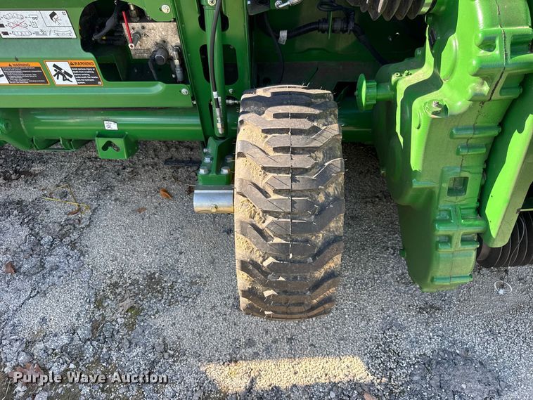 image for item YA1445 2025 John Deere HDF40 flex draper head