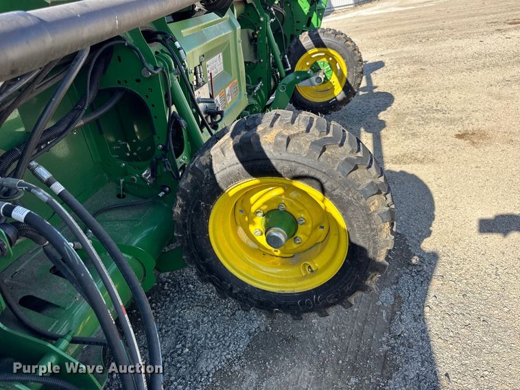 image for item YA1445 2025 John Deere HDF40 flex draper head