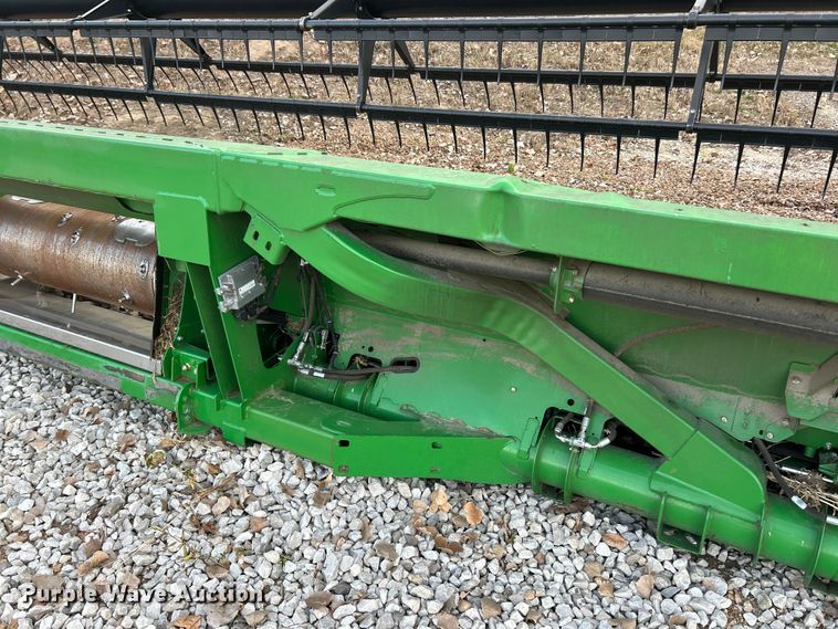 image for item YA1483 2012 John Deere 635FD HydraFlex flex draper head