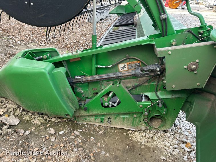 image for item YA1483 2012 John Deere 635FD HydraFlex flex draper head