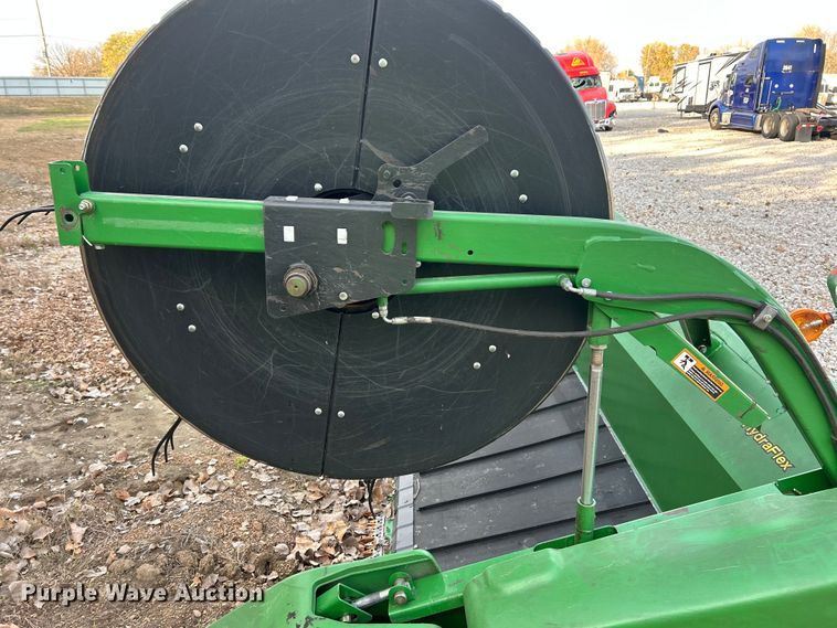 image for item YA1483 2012 John Deere 635FD HydraFlex flex draper head