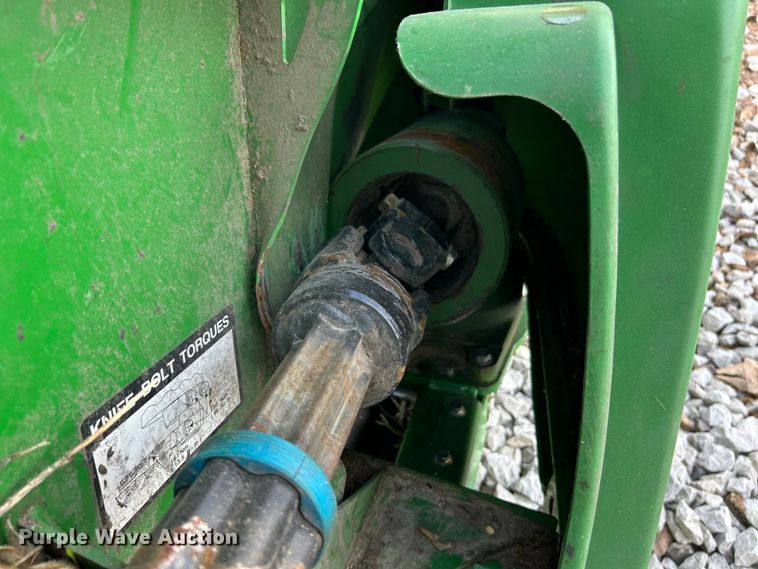 image for item YA1483 2012 John Deere 635FD HydraFlex flex draper head