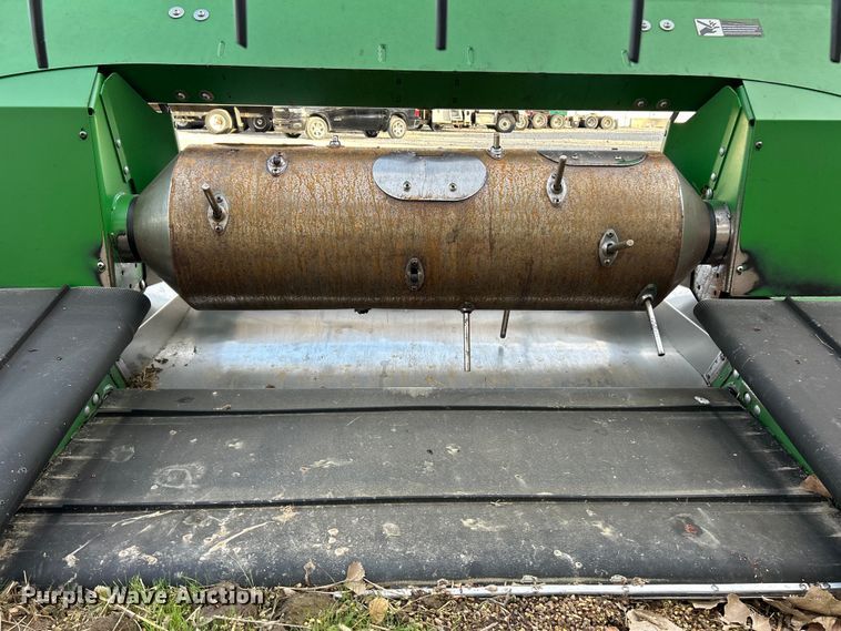 image for item YA1483 2012 John Deere 635FD HydraFlex flex draper head