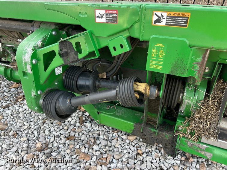 image for item YA1483 2012 John Deere 635FD HydraFlex flex draper head