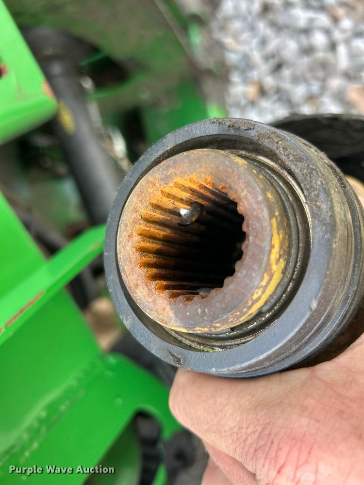 image for item YA1483 2012 John Deere 635FD HydraFlex flex draper head