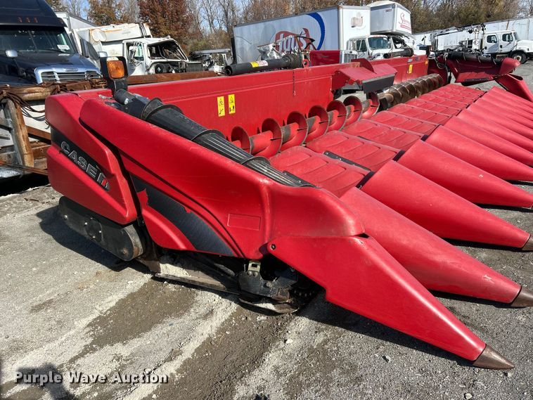 image for item YA1544 2017 Case IH 4412 corn head