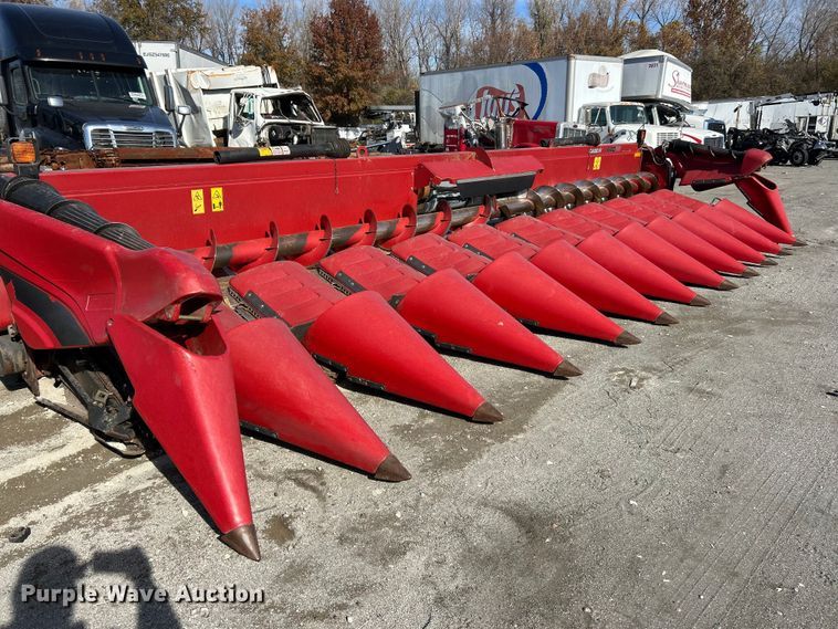 image for item YA1544 2017 Case IH 4412 corn head