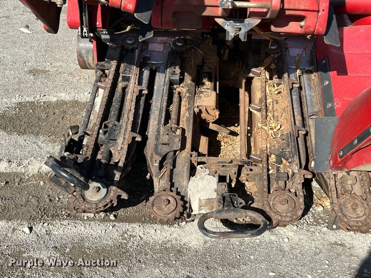 image for item YA1544 2017 Case IH 4412 corn head