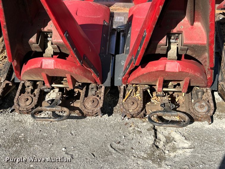 image for item YA1544 2017 Case IH 4412 corn head