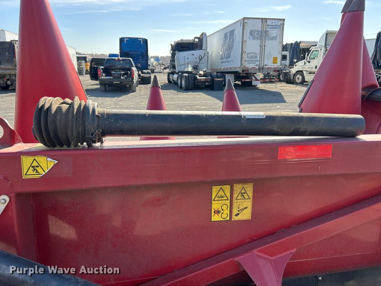 image for item YA1544 2017 Case IH 4412 corn head