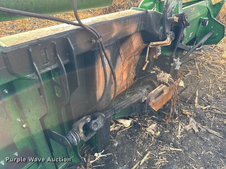 image for item YA1545 2021 John Deere C12F Folding corn head