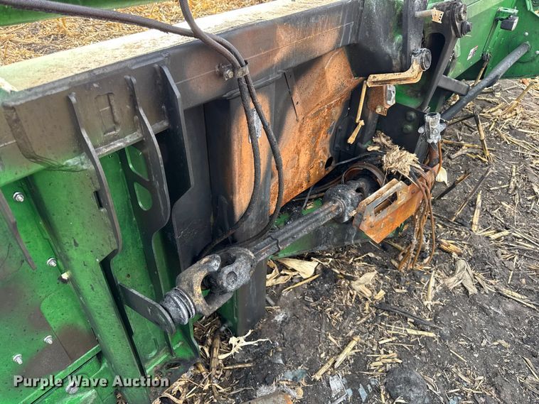 image for item YA1545 2021 John Deere C12F Folding corn head