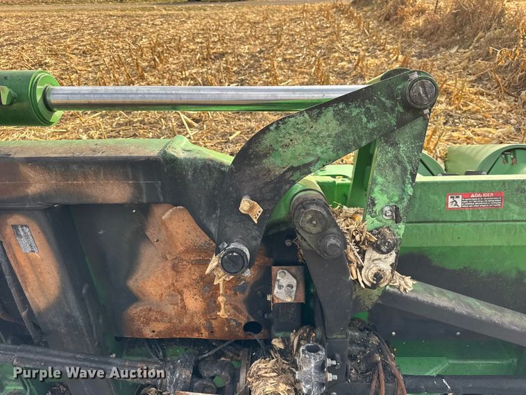 image for item YA1545 2021 John Deere C12F Folding corn head