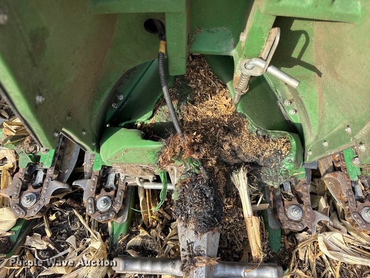 image for item YA1545 2021 John Deere C12F Folding corn head