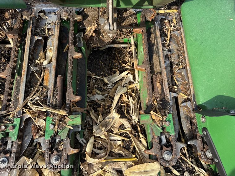 image for item YA1545 2021 John Deere C12F Folding corn head