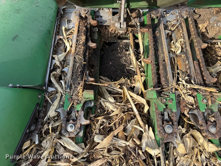 image for item YA1545 2021 John Deere C12F Folding corn head