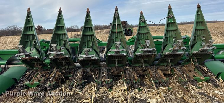 image for item YA1545 2021 John Deere C12F Folding corn head