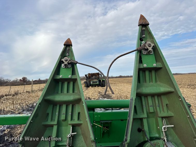 image for item YA1545 2021 John Deere C12F Folding corn head