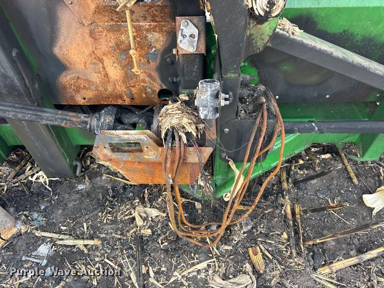 image for item YA1545 2021 John Deere C12F Folding corn head